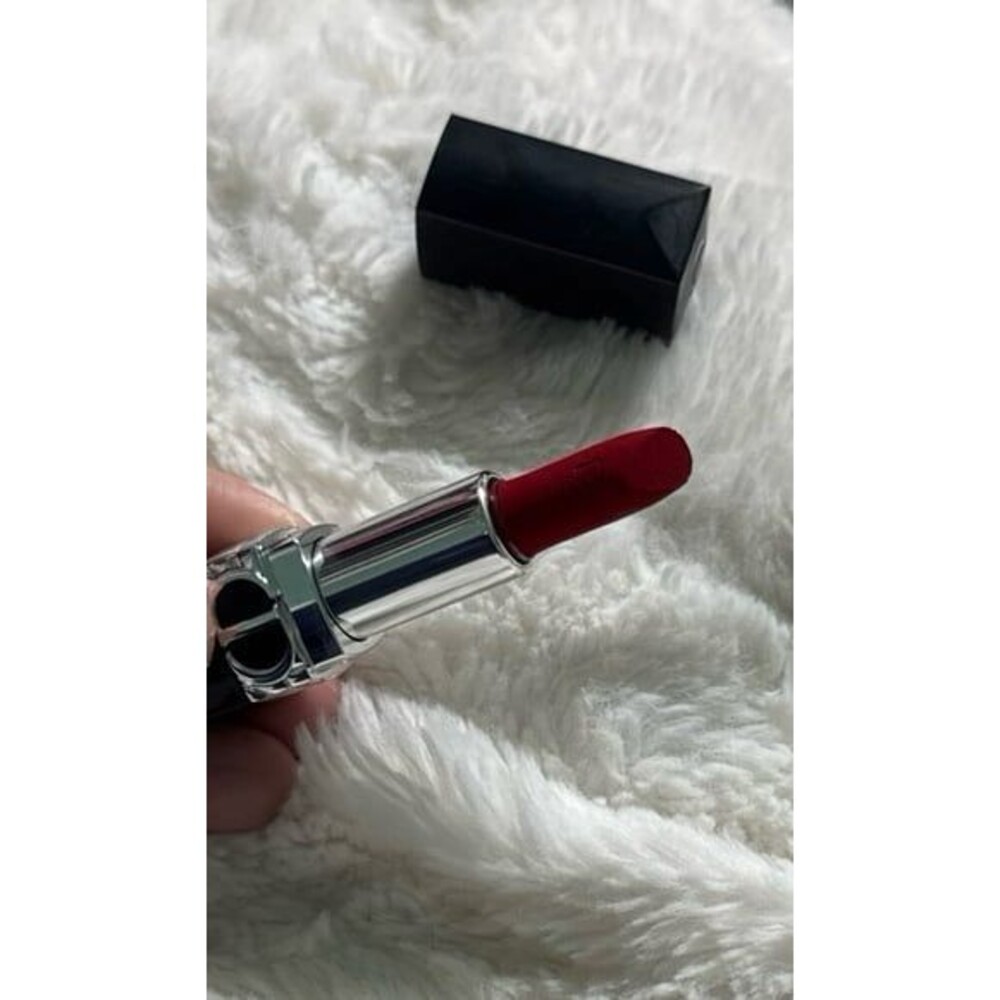 Dior Rouge Lipstick~999 the iconic red (Velvet)